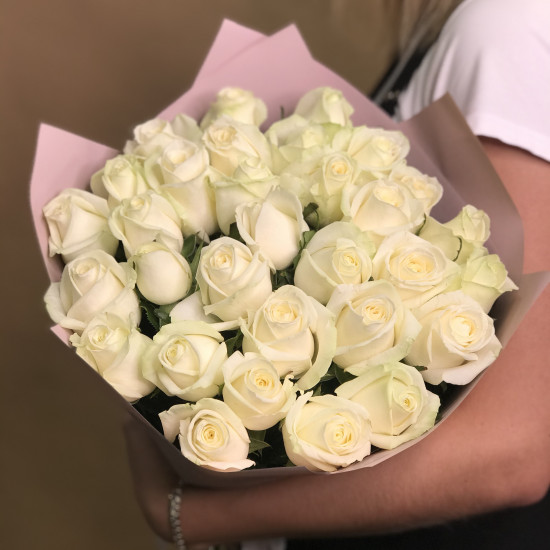 Розы Букет из 31 белой розы (60 см)