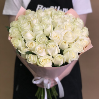 Букет из 41 белой розы (50  см)