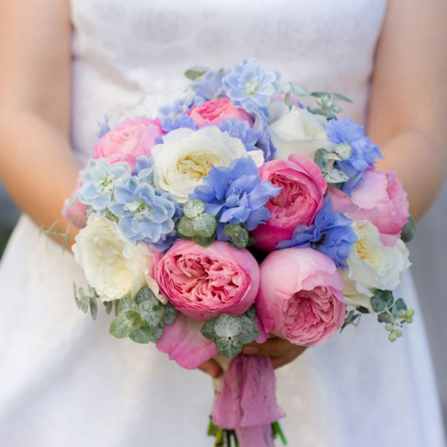 Как подобрать букет цветов для невесты?