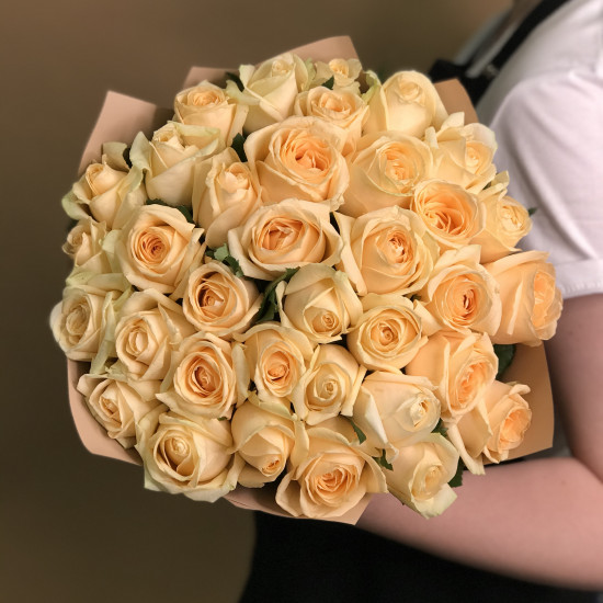 Розы Букет из 35 кремовых роз (40 см)