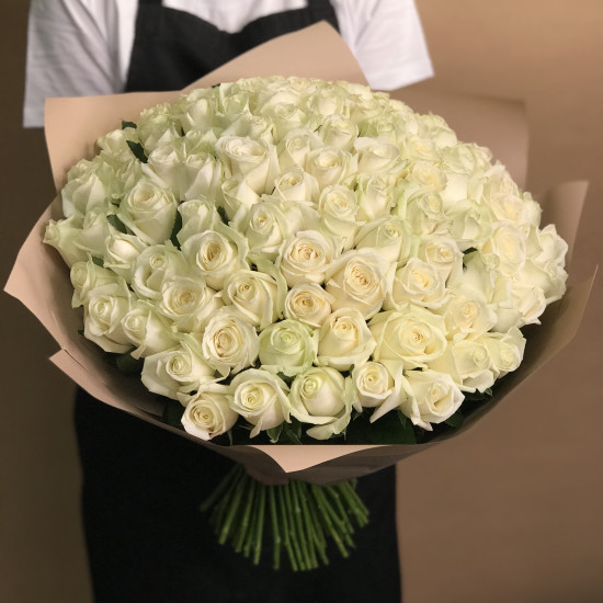 101 белая роза фото букета цветы опт 38