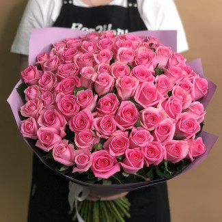 Букет из 61 розовой розы 60 см