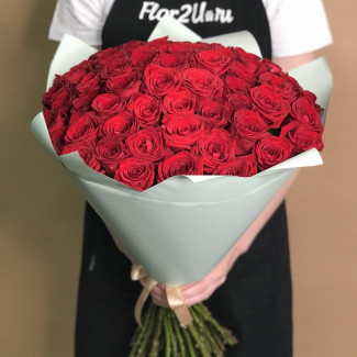 Букет из 55 красных роз (60 см)