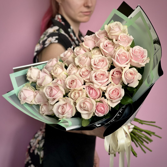 Букеты из роз Евро букет из роз Свит Аваланж 60 см 35 шт