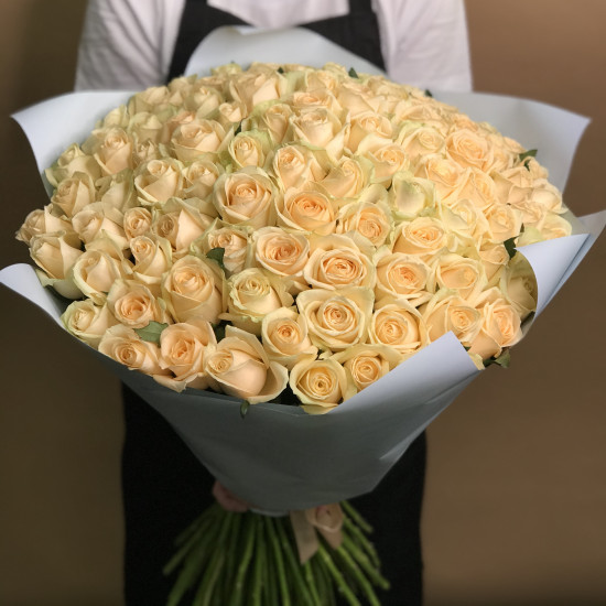 Розы Букет из 101 кремовой розы (70 см)