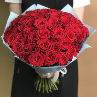 Букет из 55 красных роз (40 см)