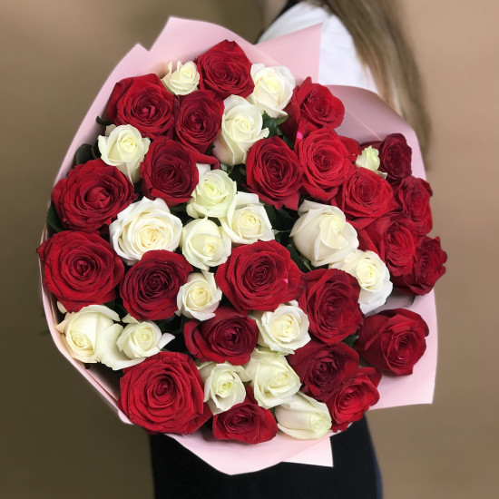 Розы Букет из красных и белых роз 41 шт. (70 см)