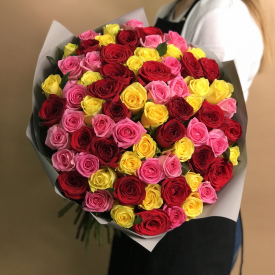 Розы Букет из роз яркий микс 71 шт. (60 см)