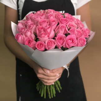 45 розовых роз 40 см