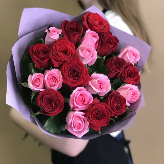 Розы Букет из красных и розовых роз 21 шт. (60 см)