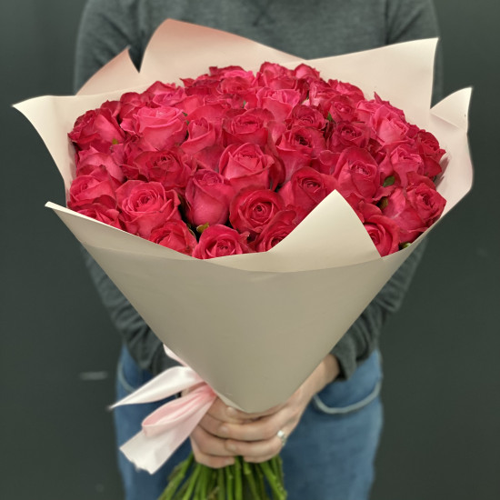 Розы Букет из 51 малиновой розы (70 см)