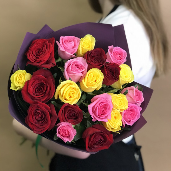 Розы Букет из роз яркий микс 21 шт. (60 см)