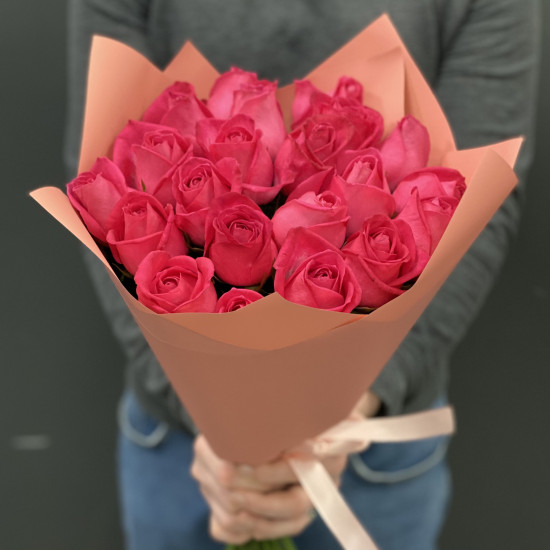 Розы Букет из 21 малиновой розы (60 см)