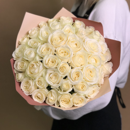 Розы Букет из 45 белых роз (40 см)