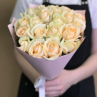 21 кремовая роза (50 см)