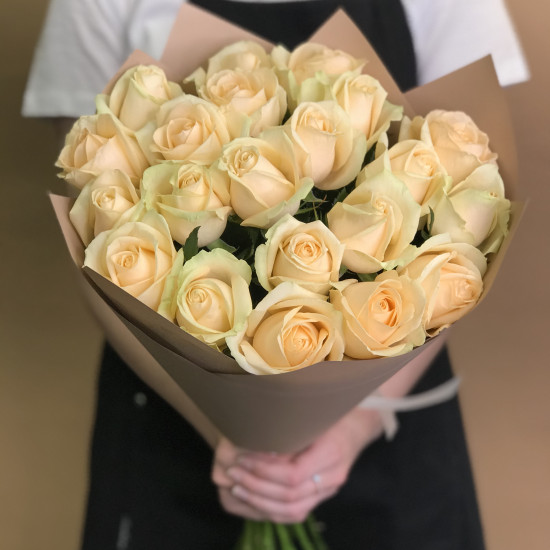 Розы Букет из 21 кремовой розы (60 см)