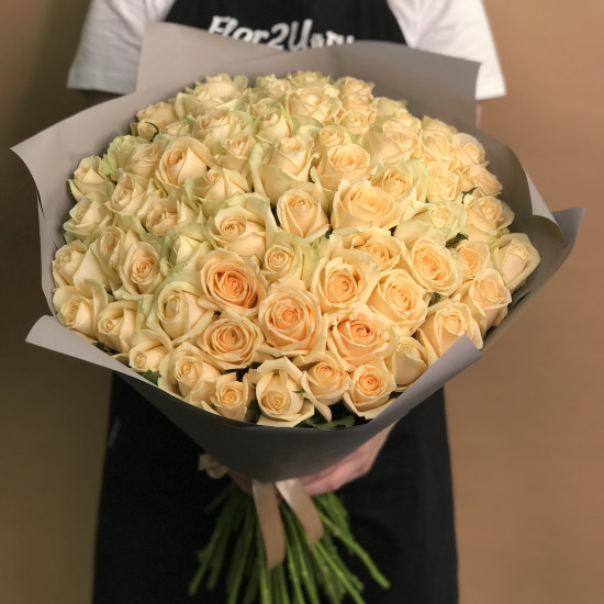 Букеты из роз Букет из 71 розы (70 см)